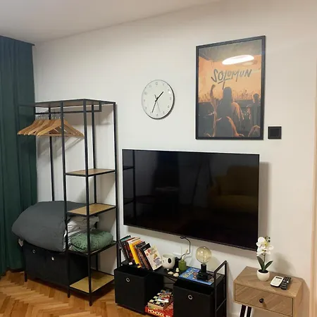 Cozy Centar Parking & Coffee Apartamento *