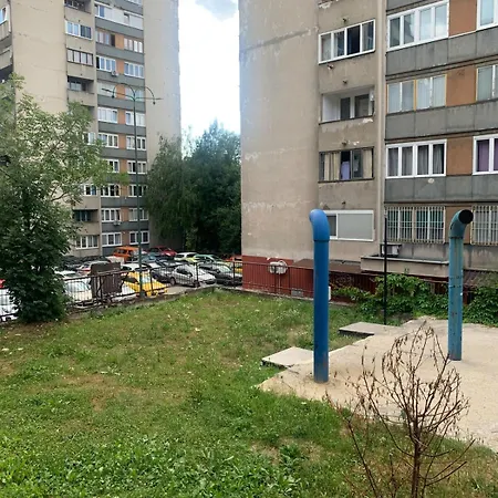 Cozy Centar Parking & Coffee *
